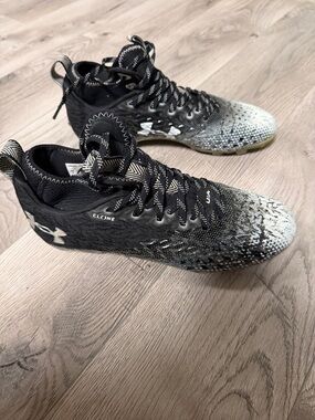 Under Armour Black & White Gradient Knit Football Cleats